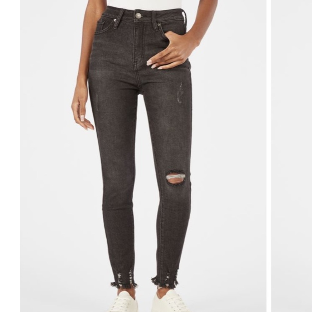 Black Skinny Jeans